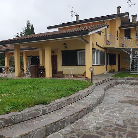 Casa Vacanze Alice E Arianna 카이로 몬테노테 외부 사진