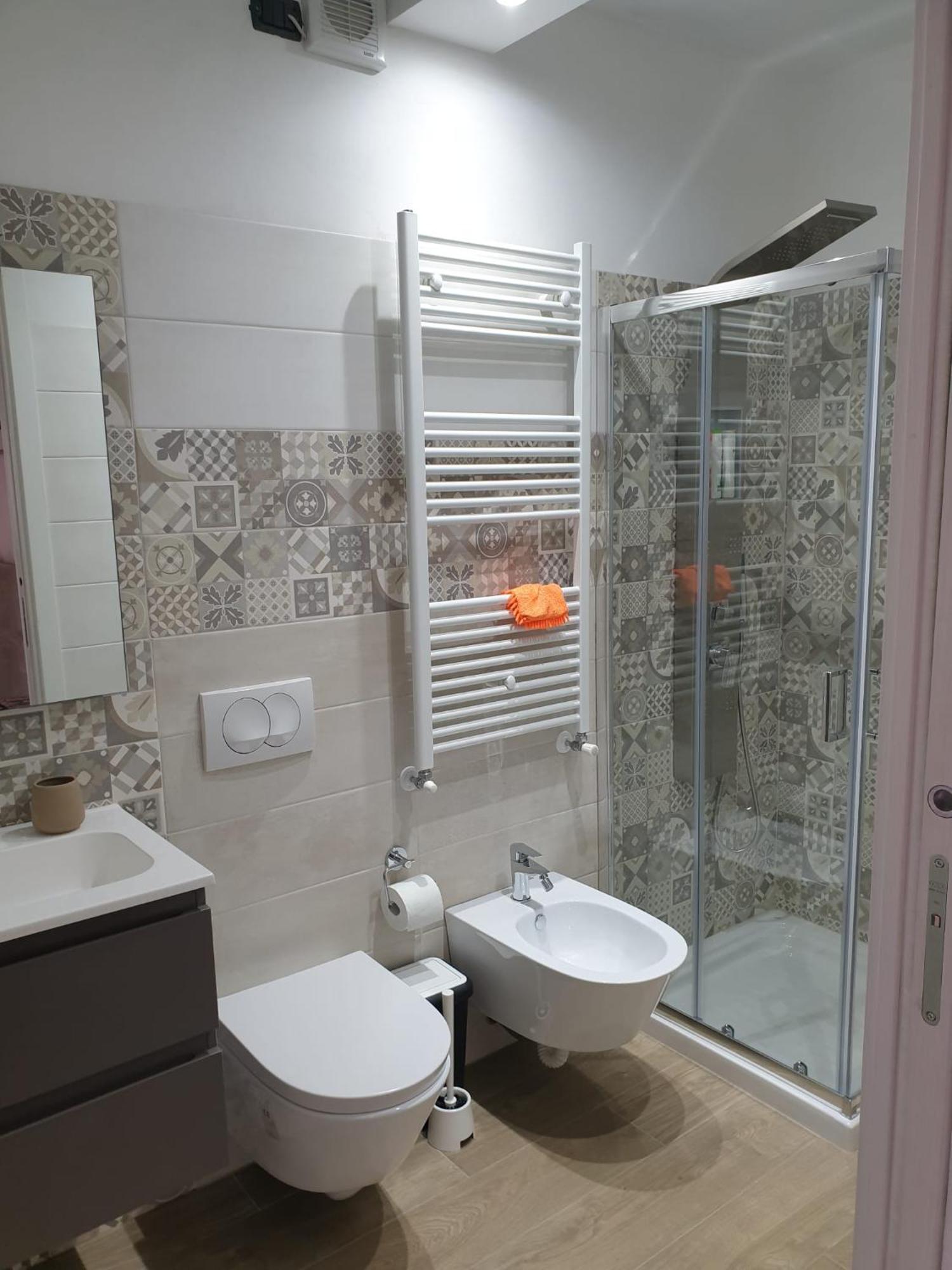 Casa Vacanze Alice E Arianna 카이로 몬테노테 외부 사진